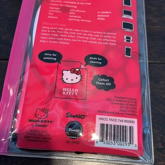 Hello Kitty Cleaning Cloth NIP - Picture 4 of 6